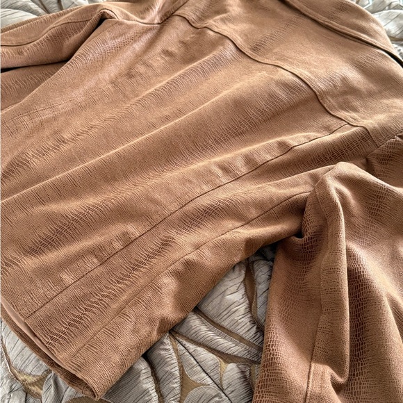 Jacket - Picture 6 of 8